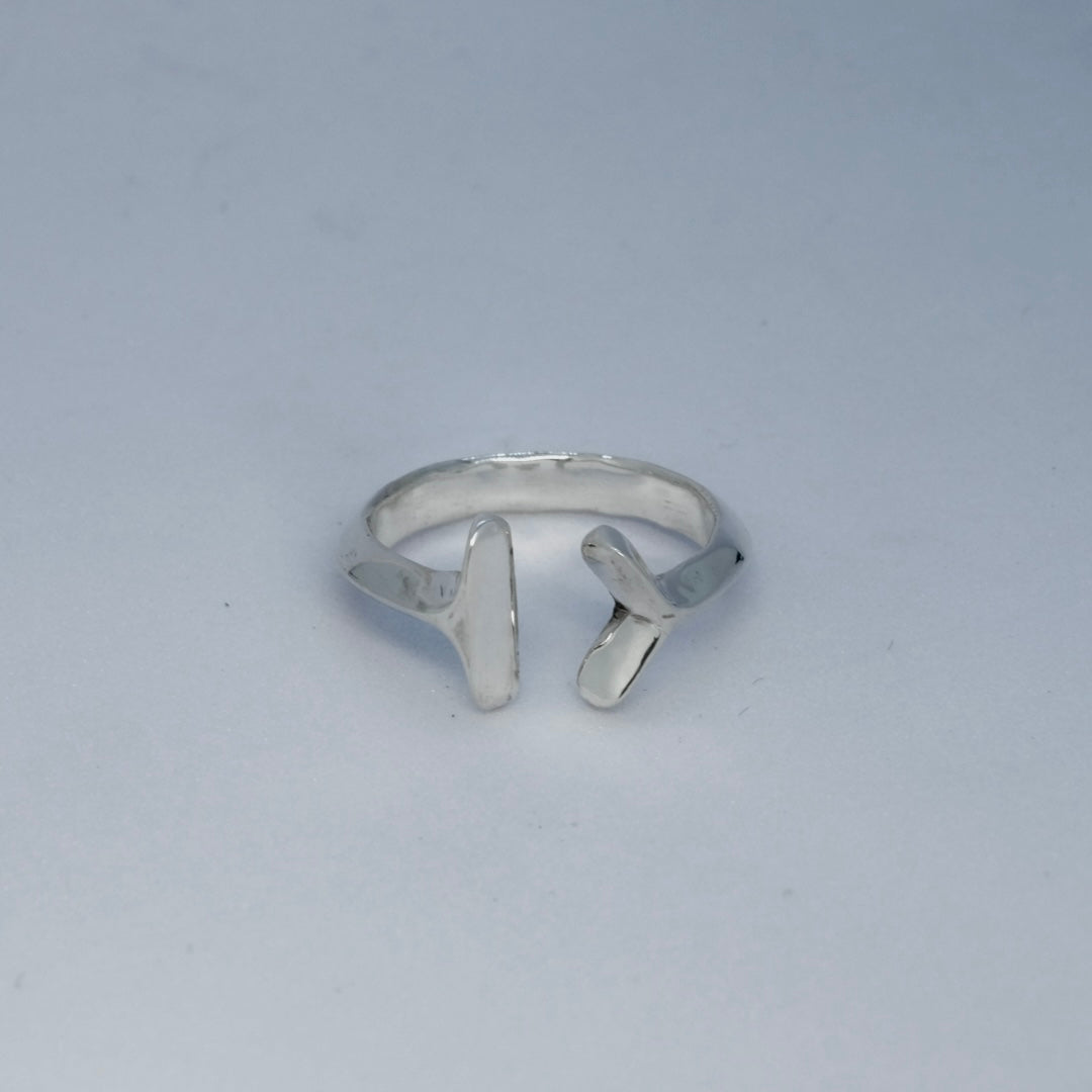 Logo ring